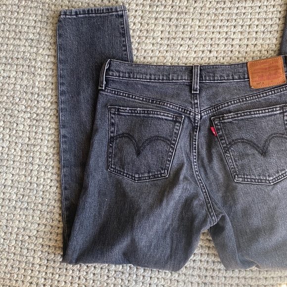 501 Levi’s Button-Fly Black Denim W28L28 - Picture 6 of 9
